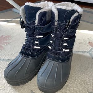 Lands’ End kids snow boot EUC